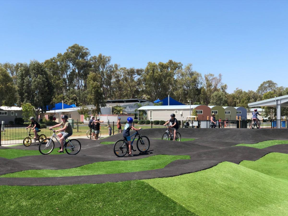 Big4 Deniliquin Holiday Park Kültér fotó