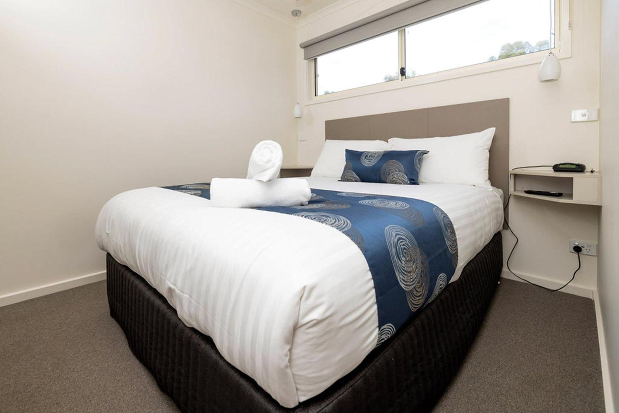 Big4 Deniliquin Holiday Park Szoba fotó
