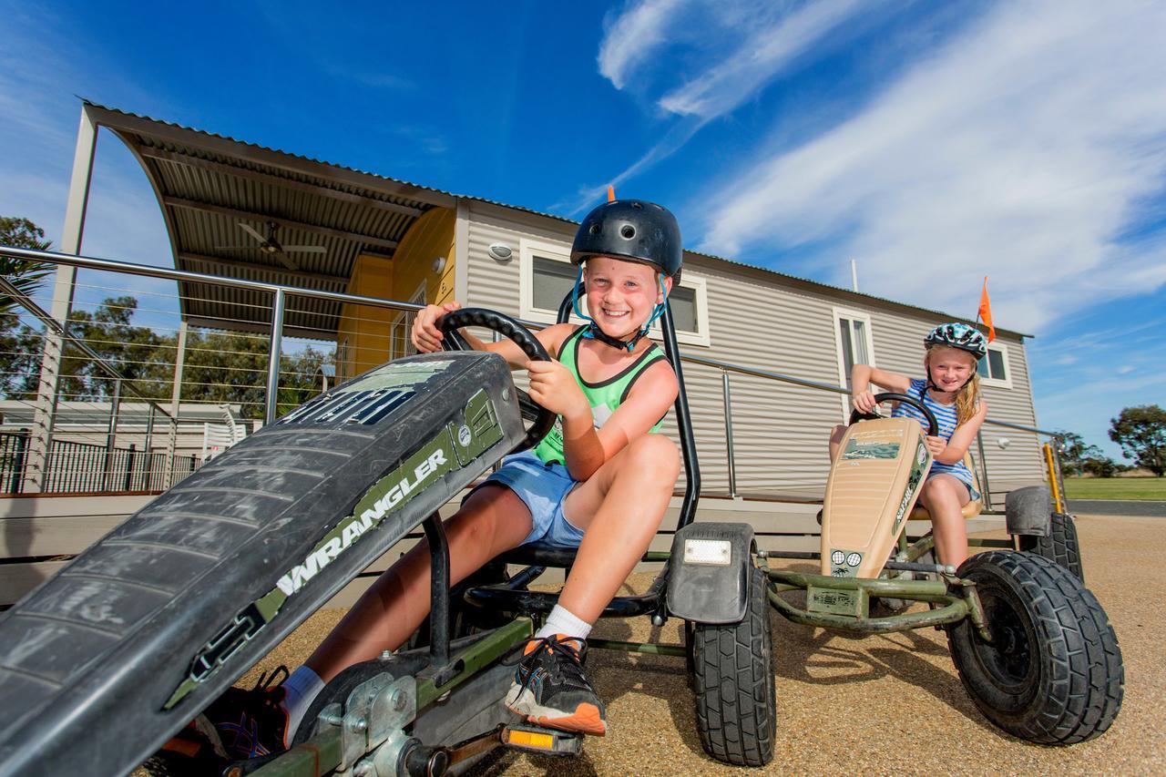 Big4 Deniliquin Holiday Park Kültér fotó