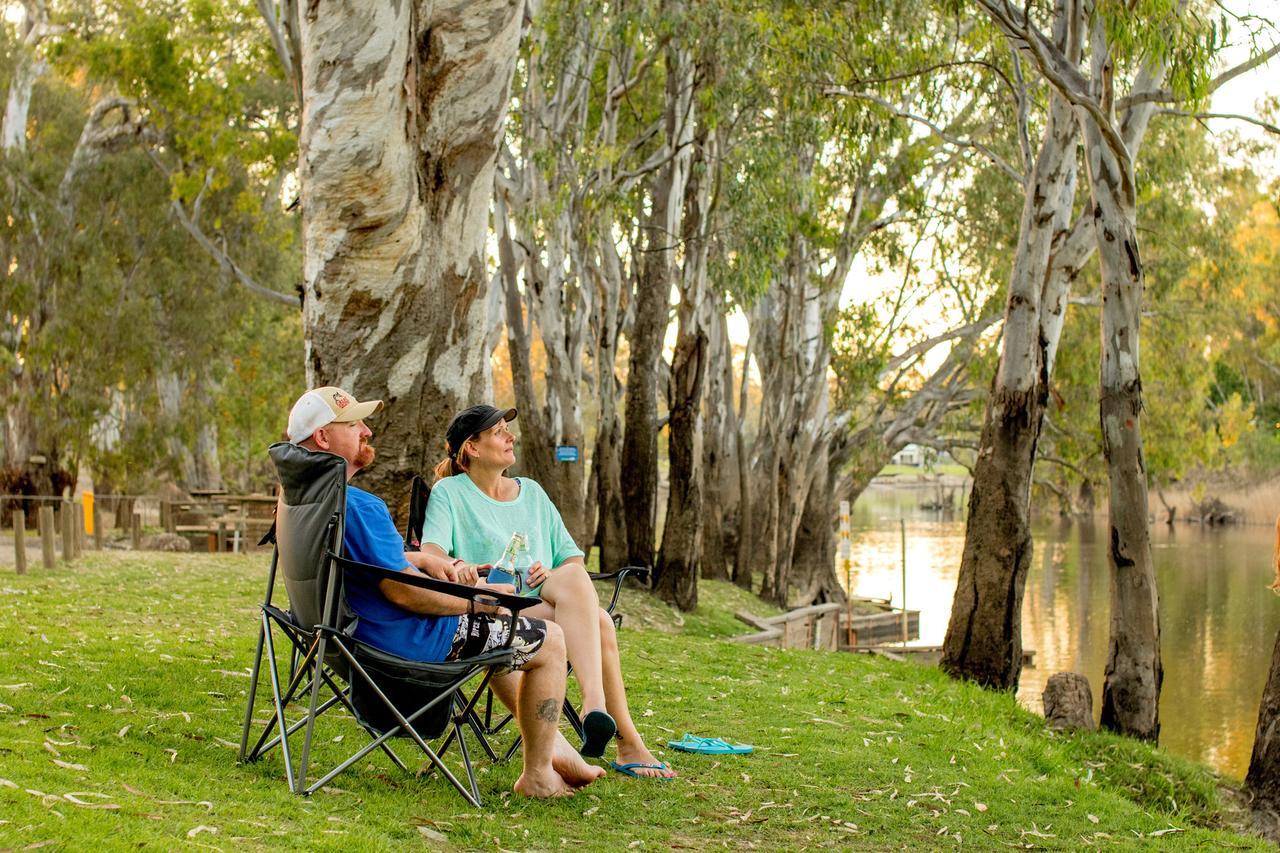 Big4 Deniliquin Holiday Park Kültér fotó
